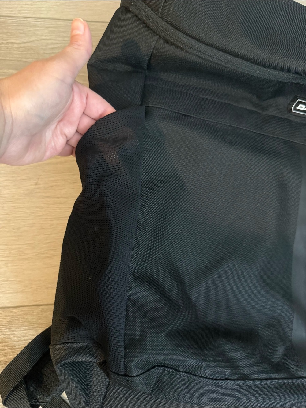 Dakine Black Everyday Backpack - Picture 3 of 9